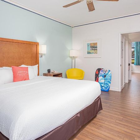 Beachside Hotel And Suites شاطئ كوكوا المظهر الخارجي الصورة