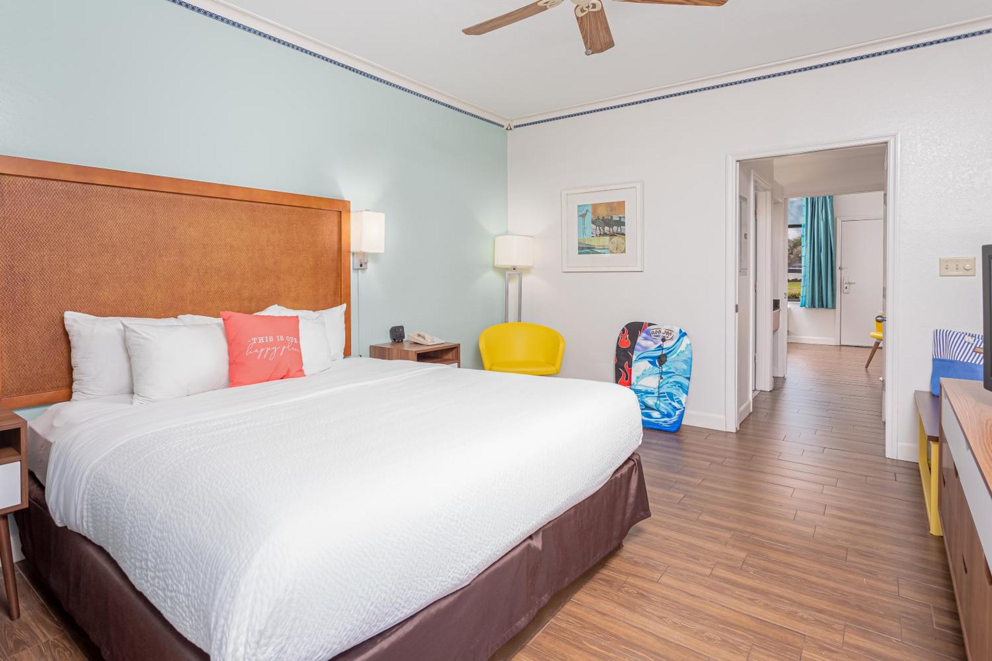 Beachside Hotel And Suites شاطئ كوكوا المظهر الخارجي الصورة