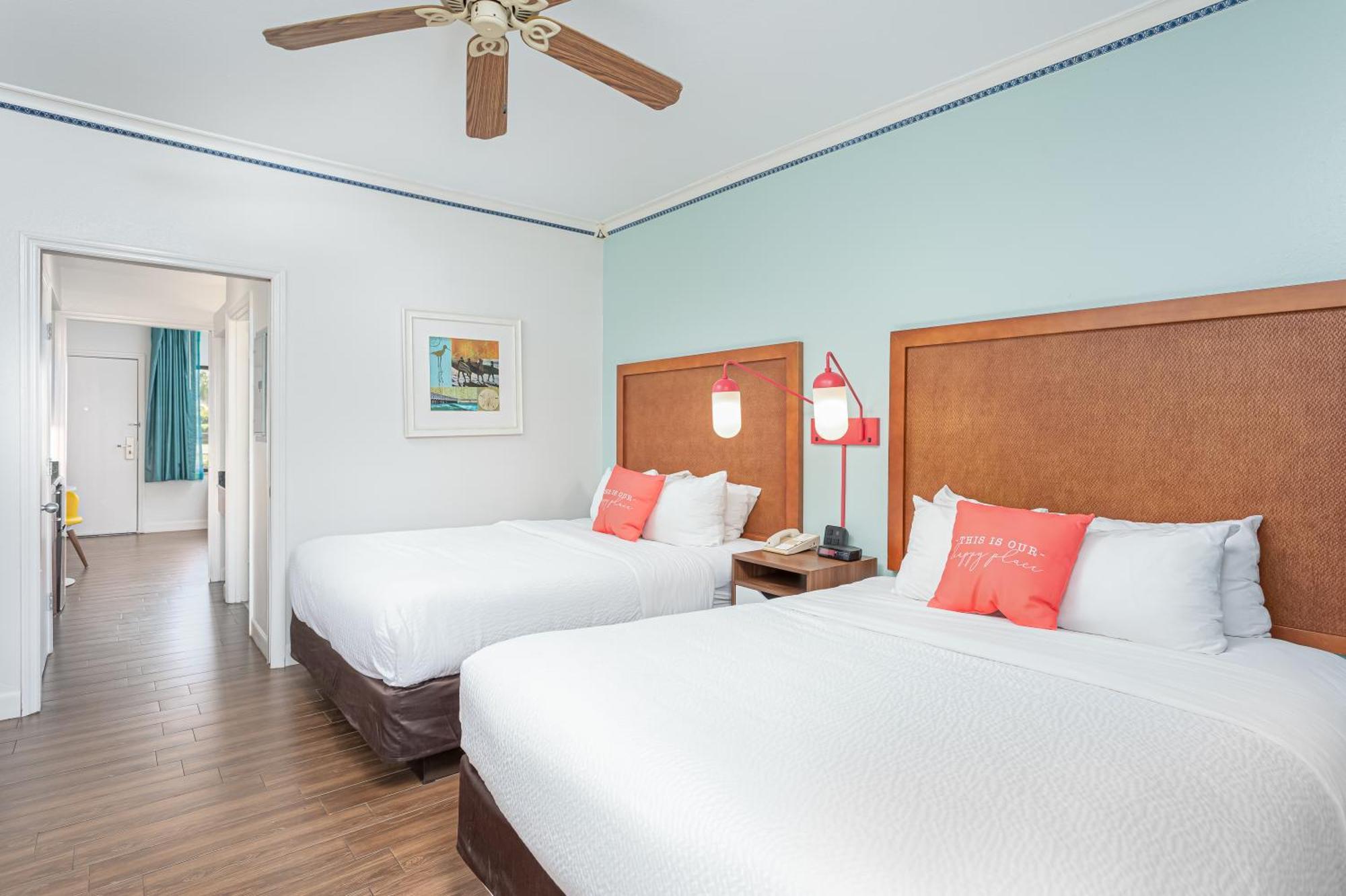 Beachside Hotel And Suites شاطئ كوكوا المظهر الخارجي الصورة