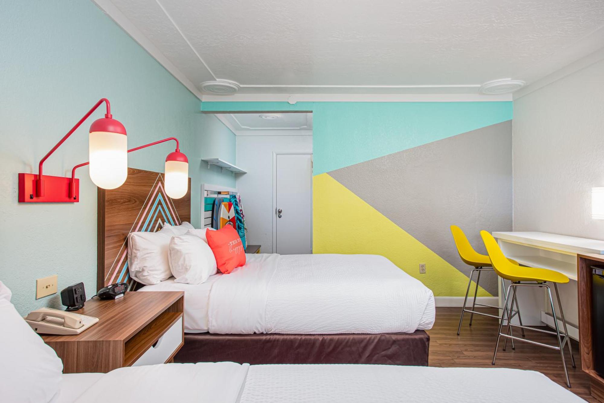 Beachside Hotel And Suites شاطئ كوكوا المظهر الخارجي الصورة