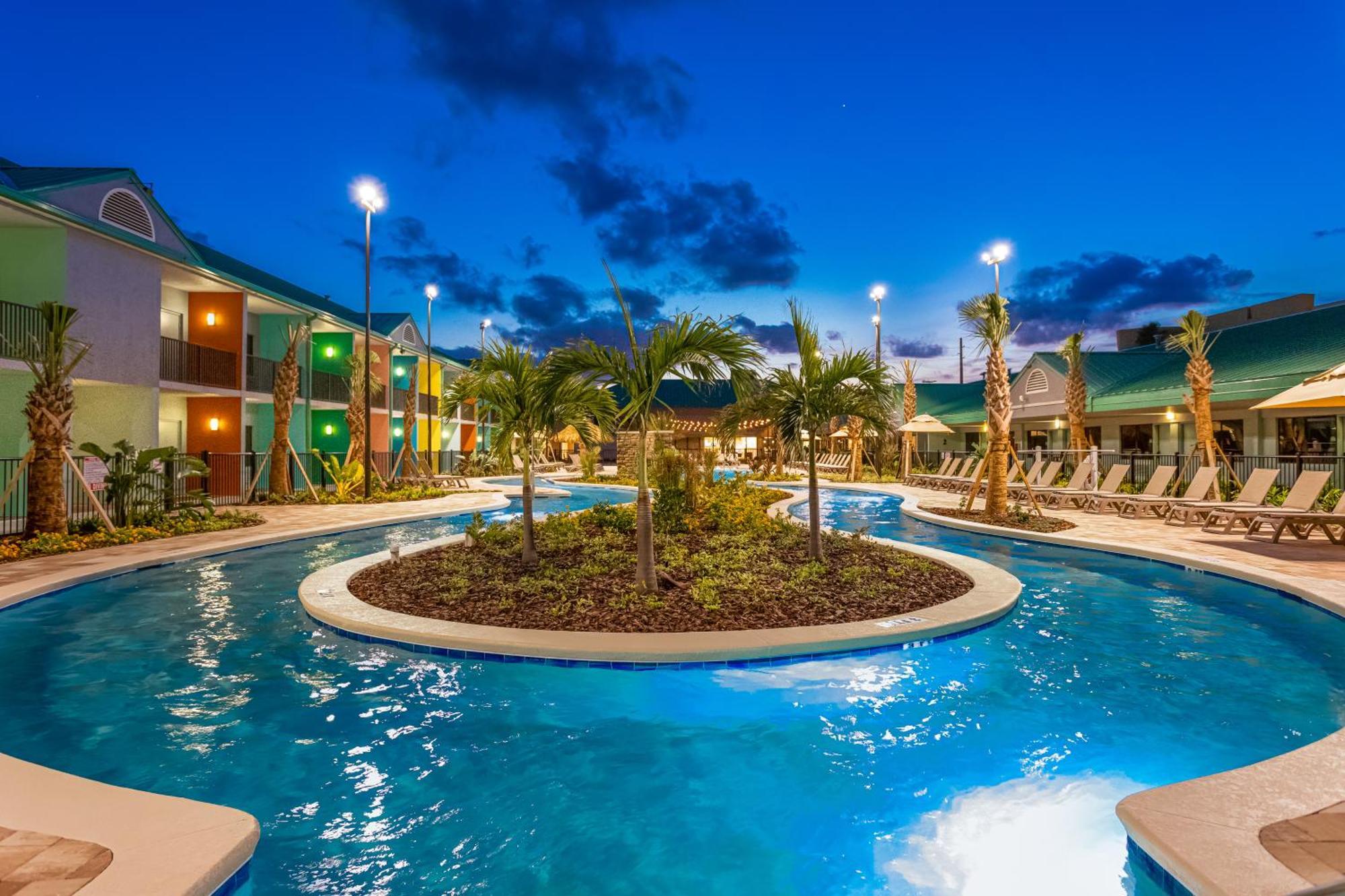Beachside Hotel And Suites شاطئ كوكوا المظهر الخارجي الصورة
