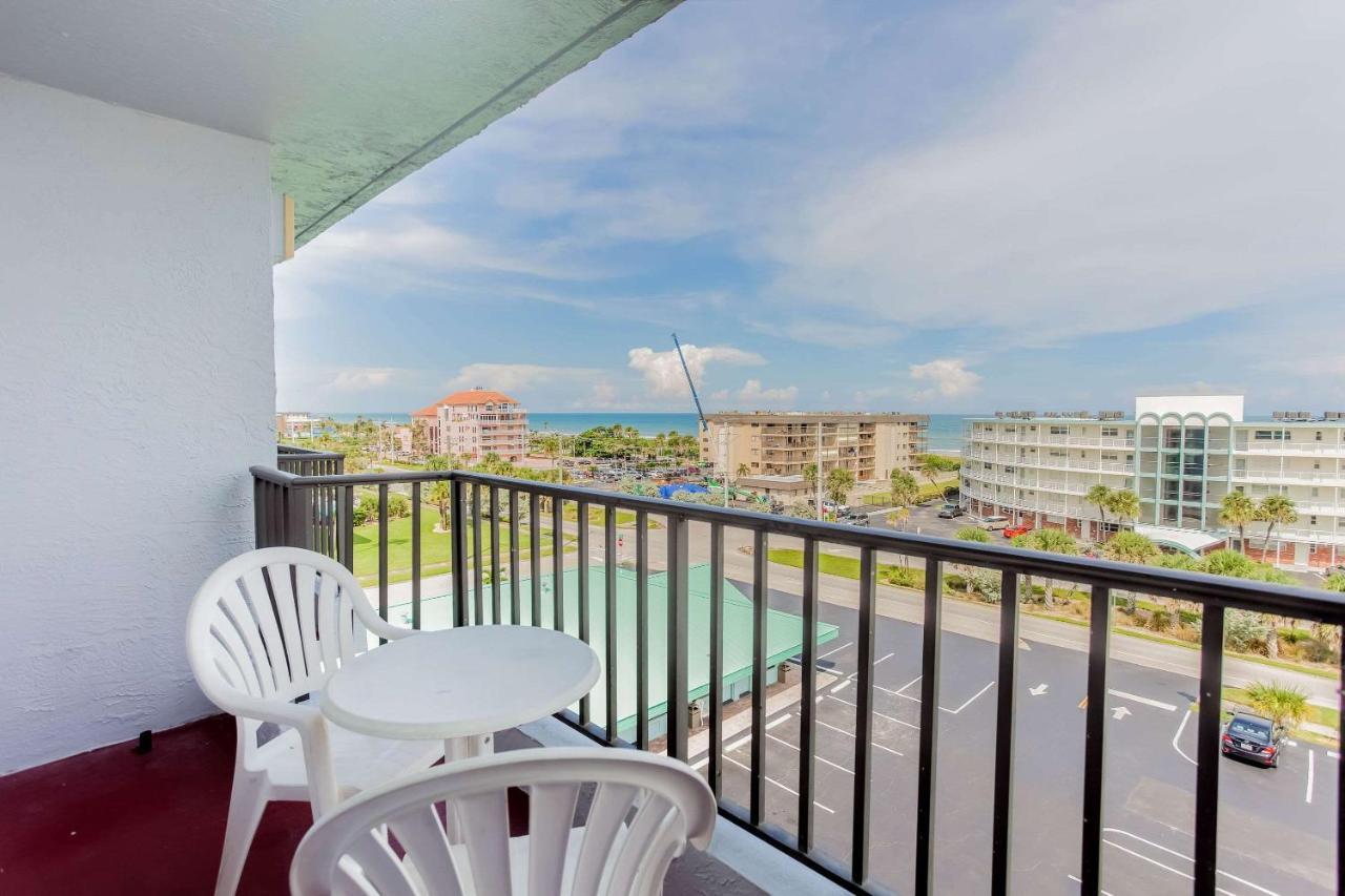 Beachside Hotel And Suites شاطئ كوكوا المظهر الخارجي الصورة
