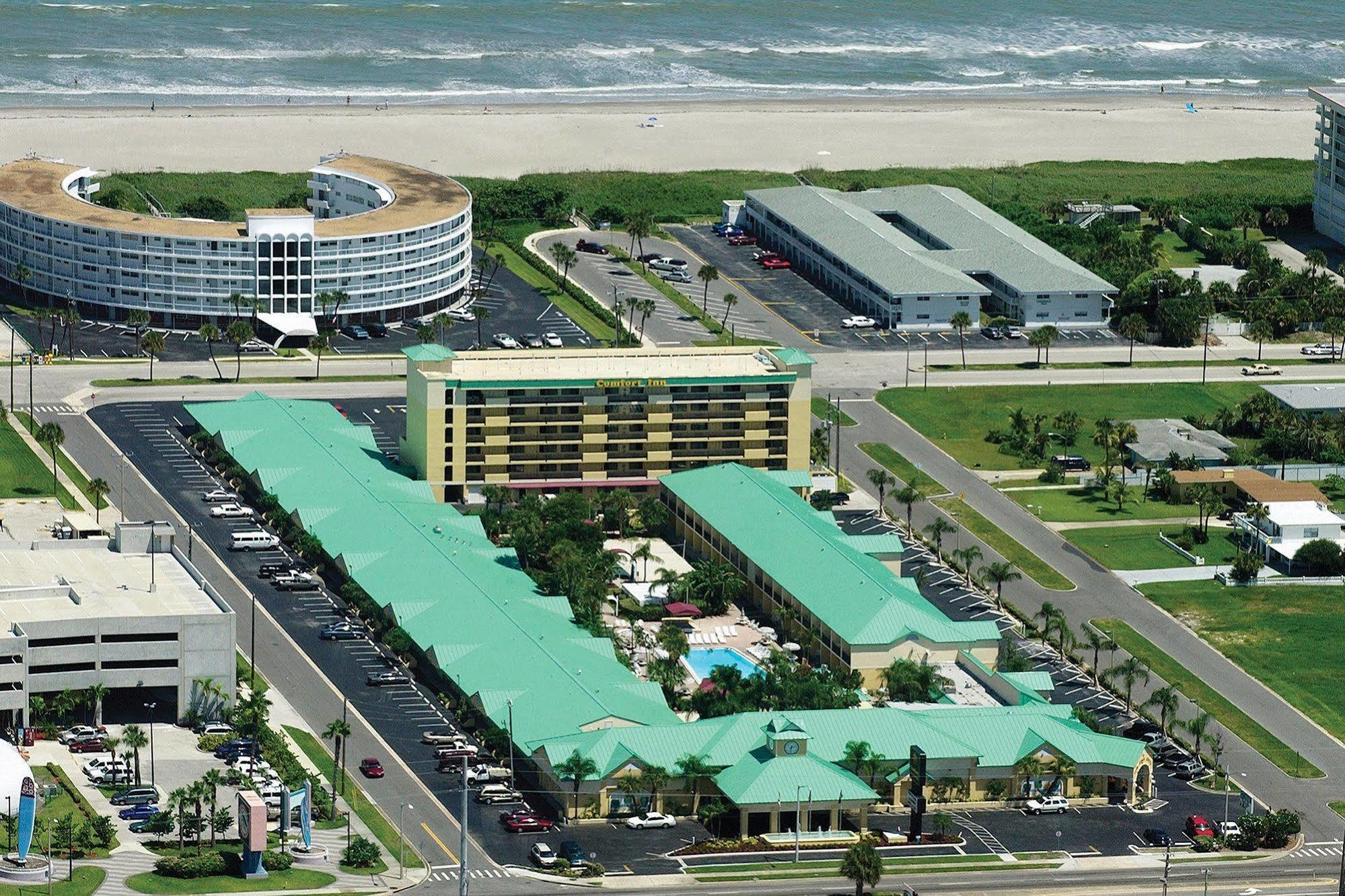 Beachside Hotel And Suites شاطئ كوكوا المظهر الخارجي الصورة